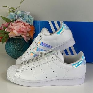 Adidas NWT Superstar Stan Smith in White and Holographic